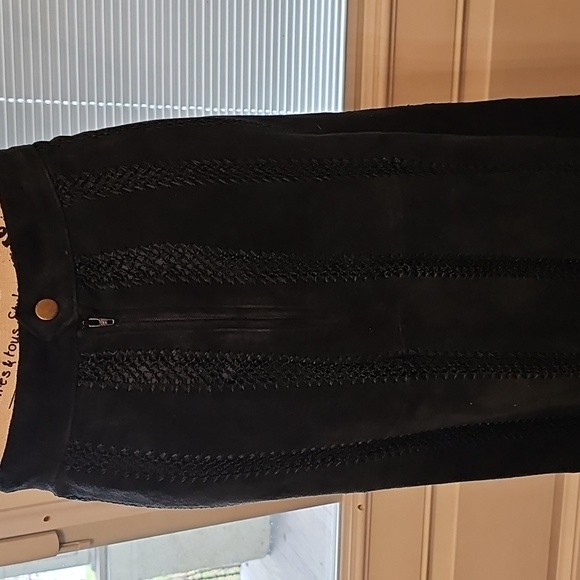 Black Leather Maxi Skirt - Picture 5 of 9